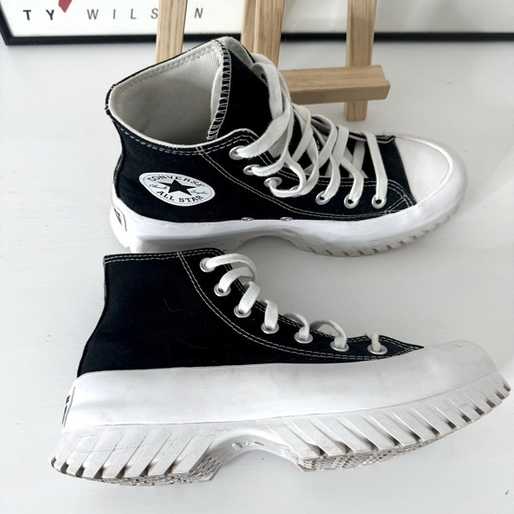 Converse Chuck Taylor All Star Lugged 2.0 High Top Black Canvas Size 7 - Picture 4 of 16
